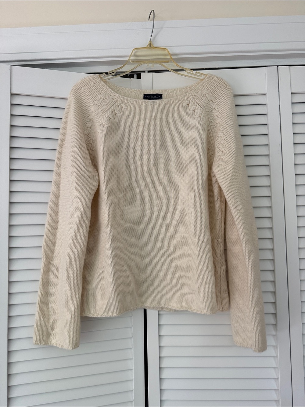 Ann Taylor Soft Cream Crewneck Knit Sweater
